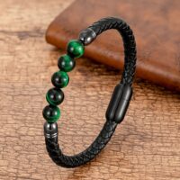 pulsera de cuero negro y piedras verde y negro